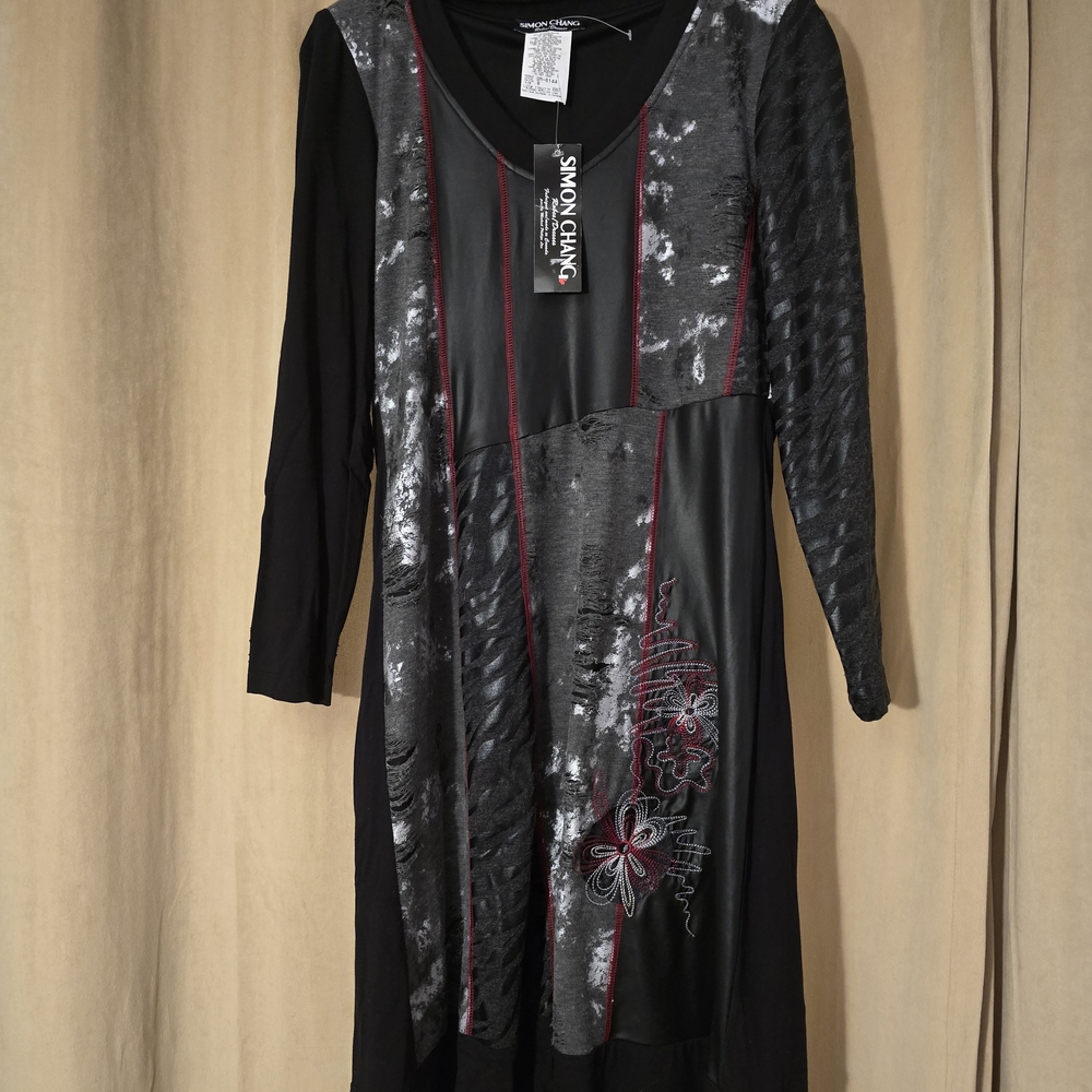 Simon Chang Black and Gray Long Sleeve Dress